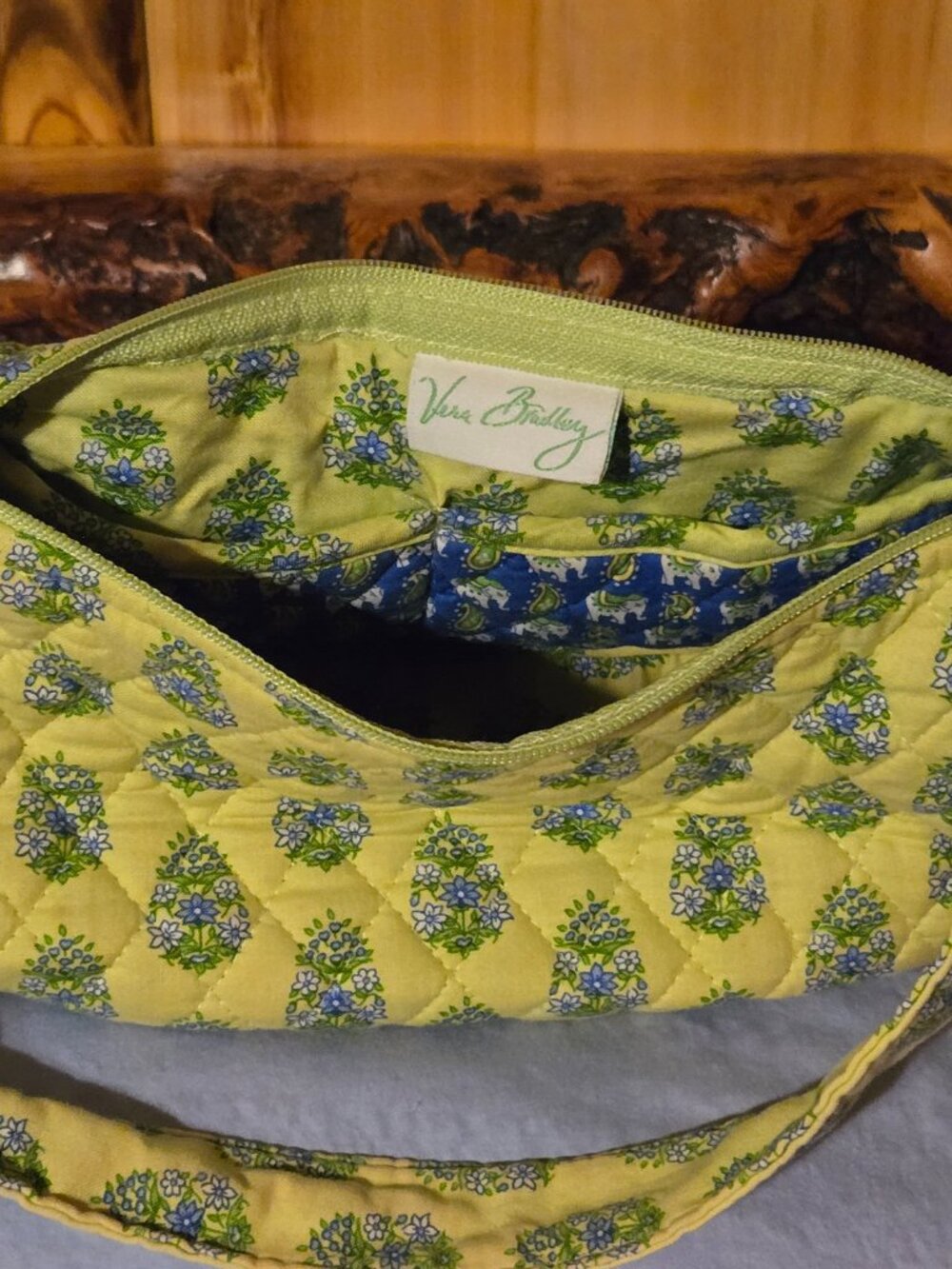 Vera Bradley Bag   Chartreuse   Elephant with blue flowers. - Picture 2 of 3